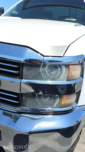 2015 Chevrolet Silverado 3500HD Cab Chassis WT Regular Cab 1WT w/Built-In Wi-Fi DRW - miniatura 36