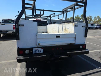 2015 Chevrolet Silverado 3500HD Cab Chassis WT Regular Cab 1WT w/Built-In Wi-Fi DRW - miniatura 5