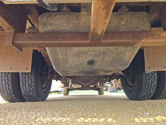 2015 Chevrolet Silverado 3500HD Cab Chassis WT Regular Cab 1WT w/Built-In Wi-Fi DRW - miniatura 10