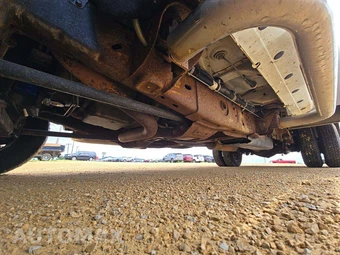 2015 Chevrolet Silverado 3500HD Cab Chassis WT Regular Cab 1WT w/Built-In Wi-Fi DRW - miniatura 4