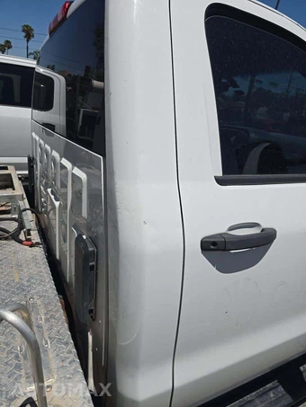 2015 Chevrolet Silverado 3500HD Cab Chassis WT Regular Cab 1WT w/Built-In Wi-Fi DRW - miniatura 31