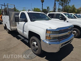 2015 Chevrolet Silverado 3500HD Cab Chassis WT Regular Cab 1WT w/Built-In Wi-Fi DRW - miniatura 4