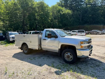 2015 Chevrolet Silverado 3500HD Cab Chassis WT Regular Cab 1WT w/Built-In Wi-Fi DRW - miniatura 5