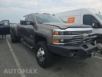 2015 Chevrolet Silverado 3500HD High Country Crew Cab Long Bed 3LZ w/Built-In Wi-Fi DRW - miniatura 3