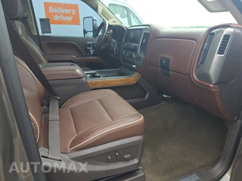 2015 Chevrolet Silverado 3500HD High Country Crew Cab Long Bed 3LZ w/Built-In Wi-Fi DRW - miniatura 8