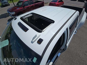 2015 Chevrolet Silverado 3500HD High Country Crew Cab Long Bed 3LZ w/Built-In Wi-Fi DRW - miniatura 9