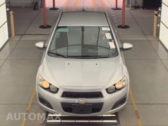 2015 Chevrolet Sonic LS Sedan 1SB - miniatura 2
