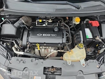 2015 Chevrolet Sonic LT Hatchback 1SD – miniatura 18