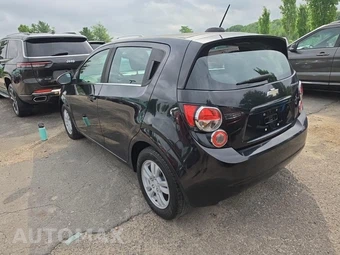 2015 Chevrolet Sonic LT Hatchback 1SD – miniatura 6