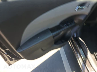 2015 Chevrolet Sonic LT Sedan 1SD – miniatura 9