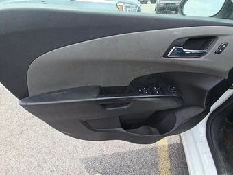 2015 Chevrolet Sonic LT Sedan 1SD - miniatura 9