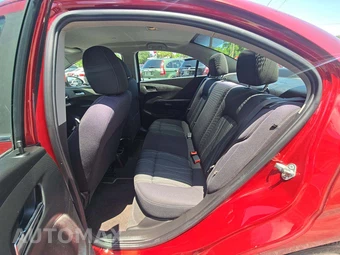 2015 Chevrolet Sonic LT Sedan 1SD – miniatura 10