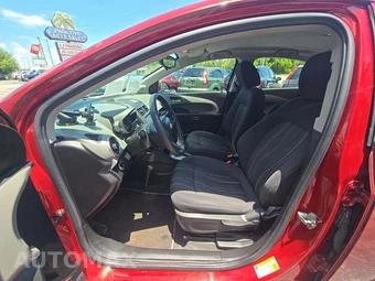 2015 Chevrolet Sonic LT Sedan 1SD – miniatura 3