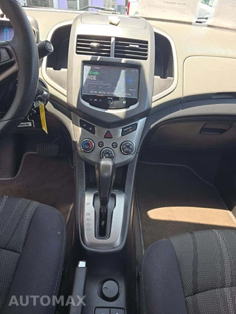 2015 Chevrolet Sonic LT Sedan 1SD – miniatura 7