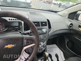 2015 Chevrolet Sonic LT Sedan 1SD - miniatura 11