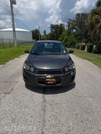 2015 Chevrolet Sonic LT Sedan 1SD - miniatura 3