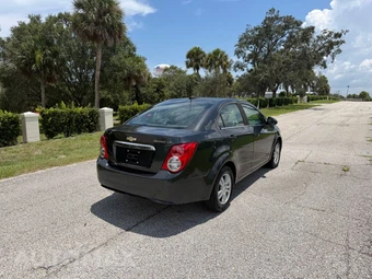 2015 Chevrolet Sonic LT Sedan 1SD - miniatura 5