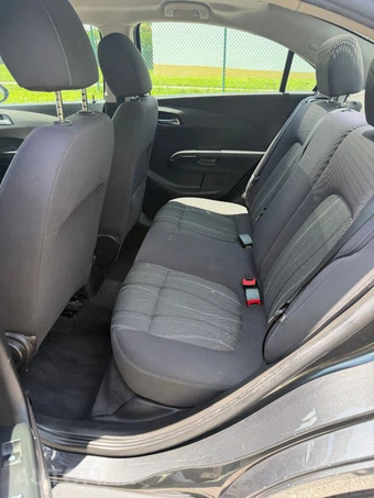 2015 Chevrolet Sonic LT Sedan 1SD - miniatura 9
