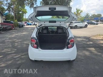 2015 Chevrolet Sonic LTZ Hatchback 1SF – miniatura 11