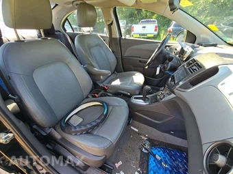 2015 Chevrolet Sonic LTZ Sedan 1SF – miniatura 18