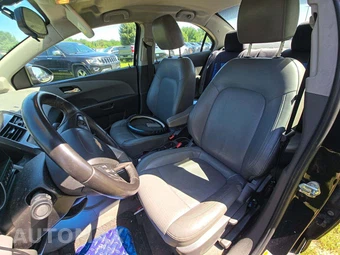 2015 Chevrolet Sonic LTZ Sedan 1SF – miniatura 6