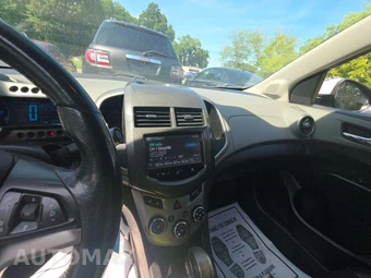 2015 Chevrolet Sonic LTZ Sedan 1SF - miniatura 10