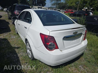 2015 Chevrolet Sonic LTZ Sedan 1SF - miniatura 2