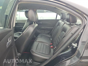 2015 Chevrolet Sonic RS Sedan 1SH - miniatura 13