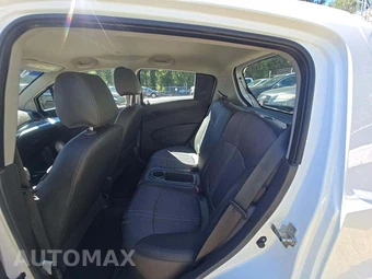 2015 Chevrolet Spark 1LT 1SD – miniatura 13
