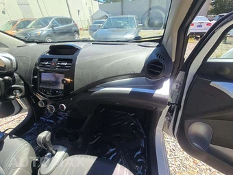2015 Chevrolet Spark 1LT 1SD – miniatura 19