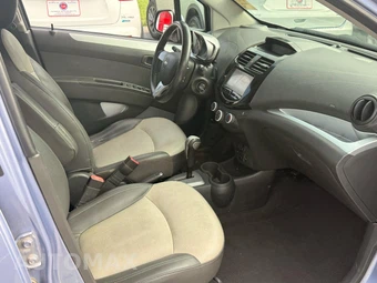 2015 Chevrolet Spark 2LT 1SF - miniatura 33