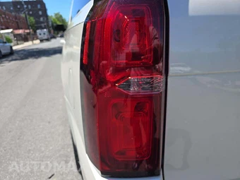 2015 Chevrolet Suburban LT 1LT - miniatura 28