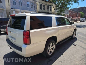 2015 Chevrolet Suburban LT 1LT - miniatura 3
