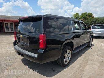 2015 Chevrolet Suburban LT 1LT – miniatura 3