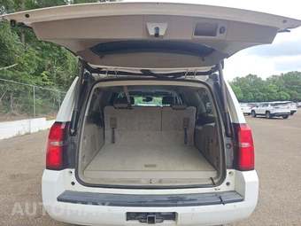 2015 Chevrolet Suburban LT 1LT - miniatura 17