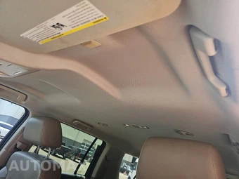 2015 Chevrolet Suburban LT 1LT - miniatura 18