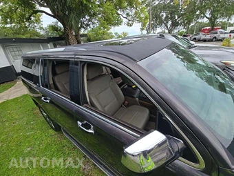 2015 Chevrolet Suburban LTZ 1LZ - miniatura 28