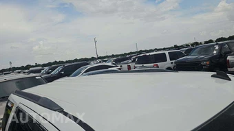 2015 Chevrolet Tahoe LT 1LT – miniatura 18