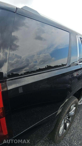 2015 Chevrolet Tahoe LTZ 1LZ - miniatura 22