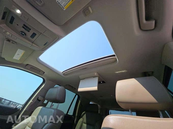 2015 Chevrolet Tahoe LTZ 1LZ - miniatura 8