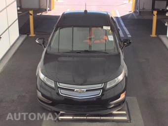 2015 Chevrolet Volt – miniatura 2
