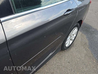 2015 Chrysler 200 Limited – miniatura 25