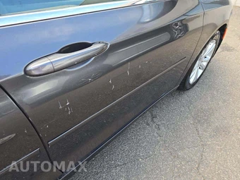 2015 Chrysler 200 Limited – miniatura 28
