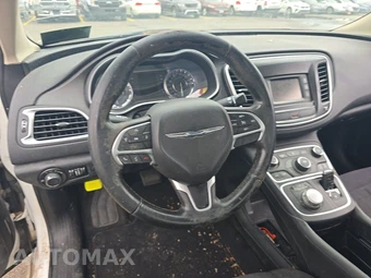 2015 Chrysler 200 Limited – miniatura 10