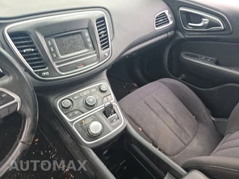 2015 Chrysler 200 Limited – miniatura 11