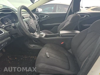 2015 Chrysler 200 Limited – miniatura 7