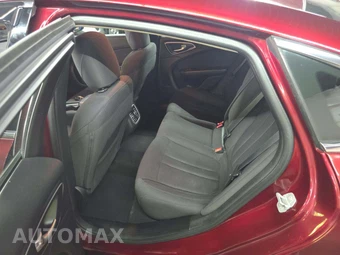 2015 Chrysler 200 Limited – miniatura 13
