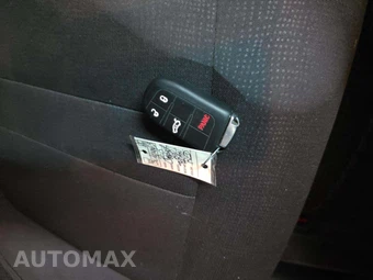 2015 Chrysler 200 Limited – miniatura 8
