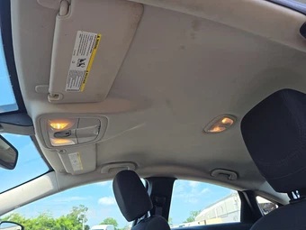 2015 Chrysler 200 Limited – miniatura 14