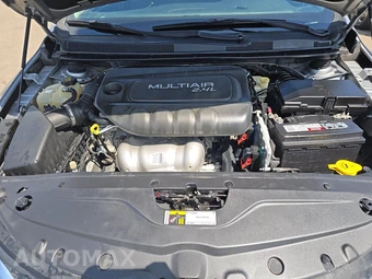 2015 Chrysler 200 Limited – miniatura 16